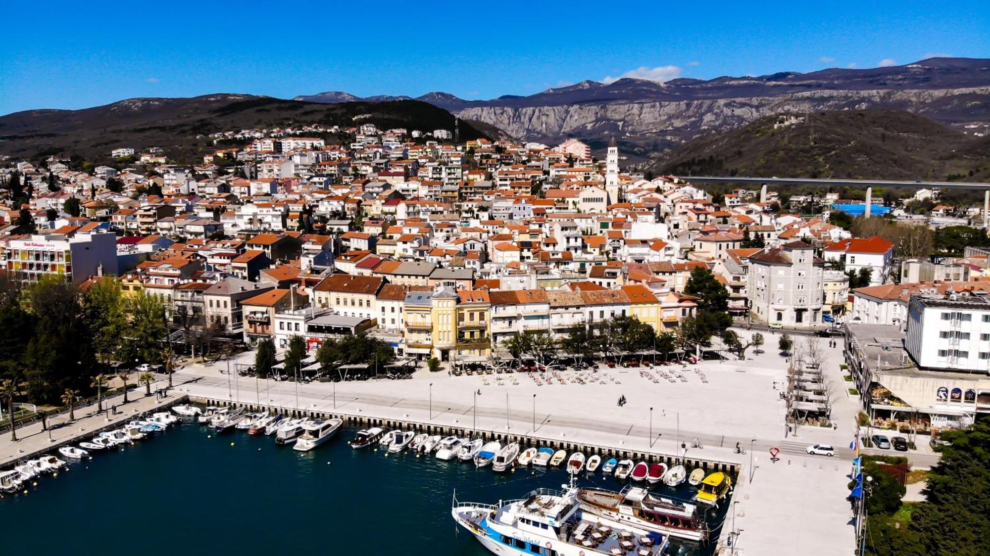Rubin Kitchen&Wine Rooms Crikvenica Bagian luar foto